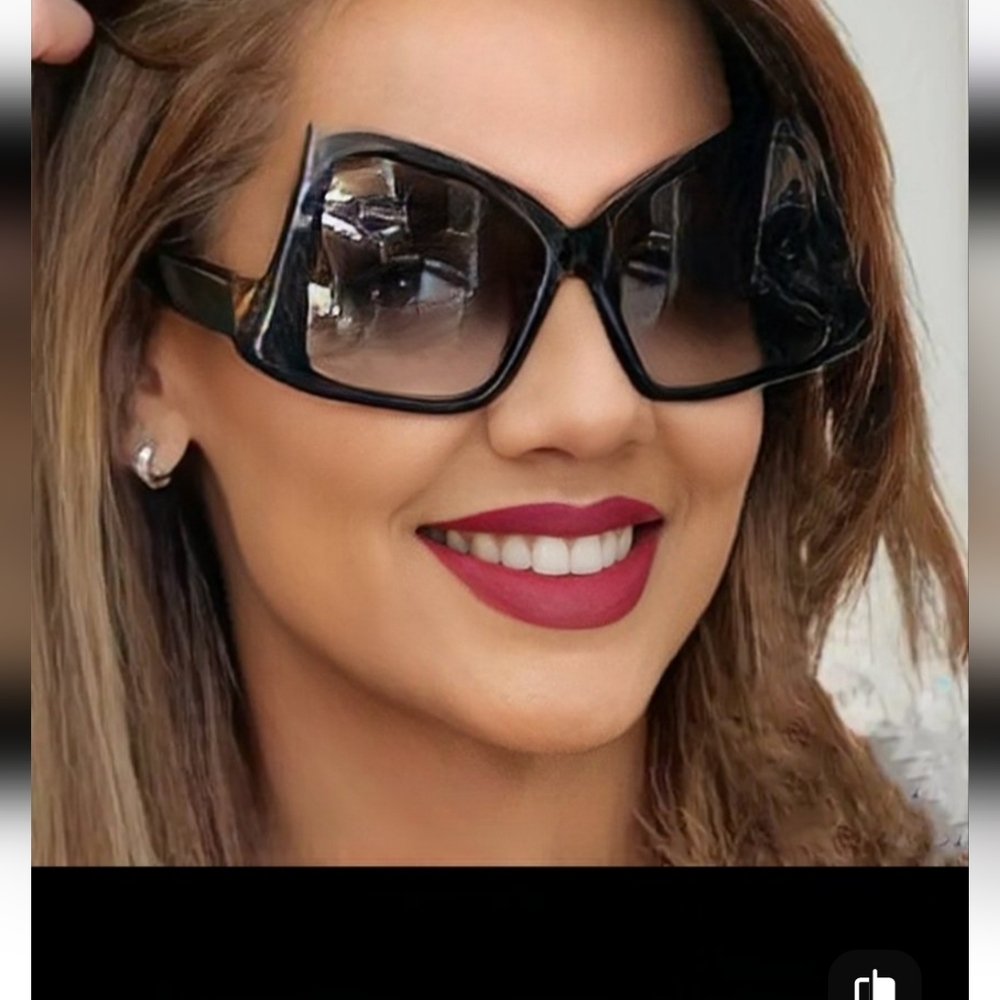 NWOT Fashion Overside Sunglasses